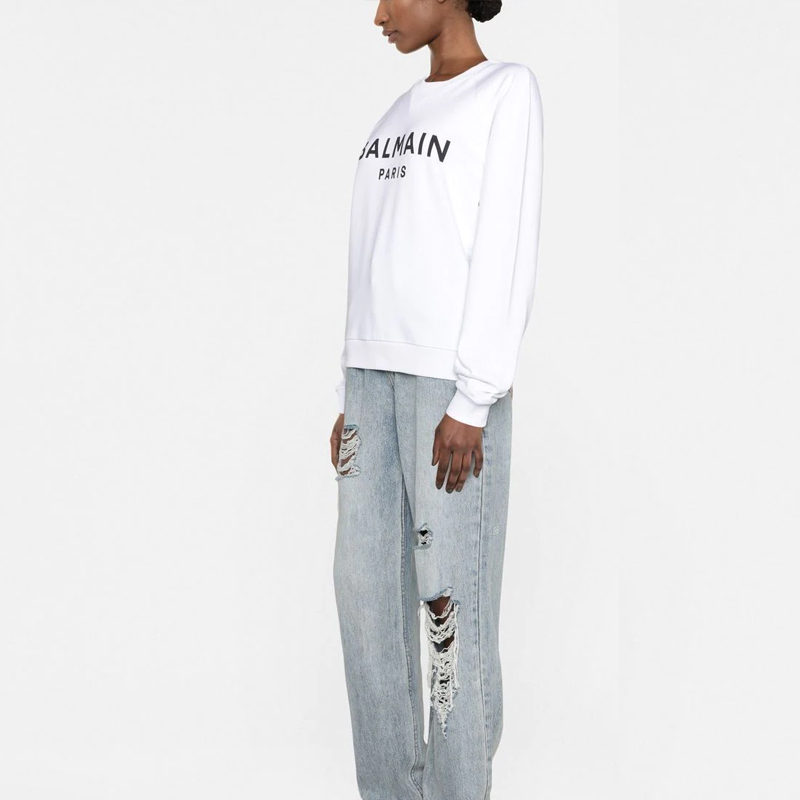 Lookbook (Women) BALMAIN FW22  Letter Logo Print Crewneck Long Sleeve Sweatshirt. YF0JQ001BB02GABC4D