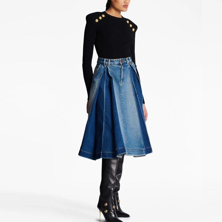 Sizing (W) BALMAIN SS23 Sweater Hitam Crewneck Bertatah Stud. BF1KD001-KB07-0PA