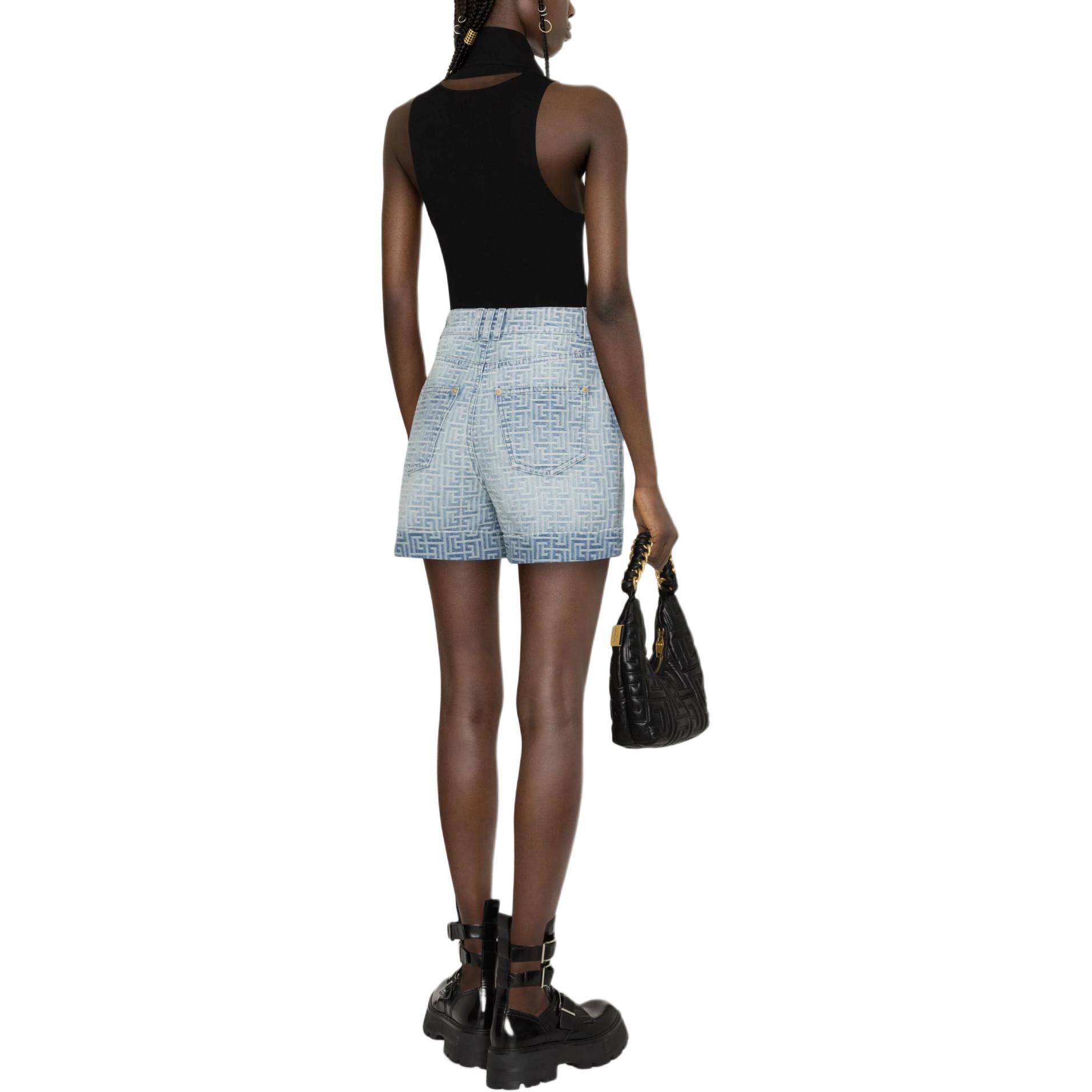 Shop (W) BALMAIN SS24 淺藍色寬版字母扣牛仔短褲 CF1MA100-DD27-6FF