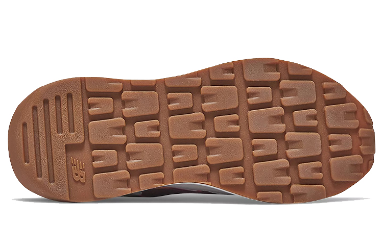 Shop （女款）Bandier x New Balance 57/40 'Move Her World' W5740BB