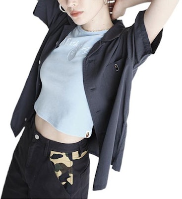 (W) BAPE 短袖襯衫 - 猿人刺繡與口袋設計。 0ZXSTW231501H Shop (W) BAPE 短袖襯衫 - 猿人刺繡與口袋設計。 0ZXSTW231501H