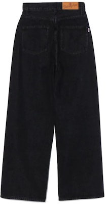 (W) Bape A BATHING APE 女款鯊魚印花直筒牛仔褲。 1J80-250-001 Lookbook (W) Bape A BATHING APE 女款鯊魚印花直筒牛仔褲。 1J80-250-001