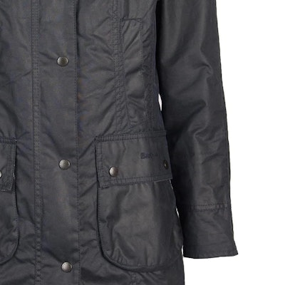 (W) BARBOUR Beadnell Waxed Jacket Biru Navy Lengan Panjang LWX0667NY91 Sizing (W) BARBOUR Beadnell Waxed Jacket Biru Navy Lengan Panjang LWX0667NY91