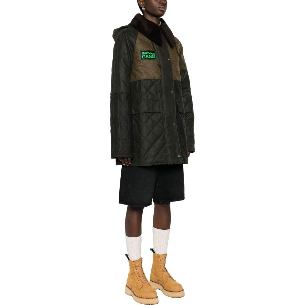 Purchase (W) BARBOUR FW23 Jaket Kasual Olive Green Logo Patch LWX1385