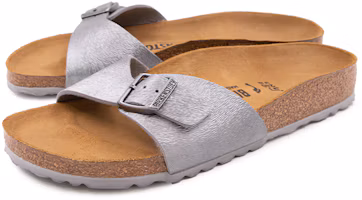 Shop Birkenstock 頭層牛皮軟木時尚舒適拖鞋 女款 灰色