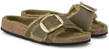Lookbook Birkenstock 皮革 毛絨舒適保暖百搭扣環 一字拖鞋 女款 橄欖色 窄版