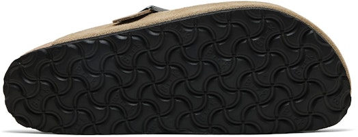 Birkenstock 純麂皮 圓頭搭扣 半包拖鞋 女款 褐色 Shop Birkenstock 純麂皮 圓頭搭扣 半包拖鞋 女款 褐色