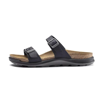 (W) Birkenstock Sierra Waxy Leather Narrow Fit Sandals 'Black'