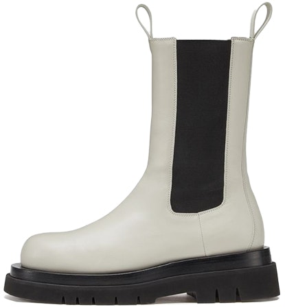 women-bottega-veneta-bv-lug-chelsea-boot-white-and-black-592045-vifh-08279