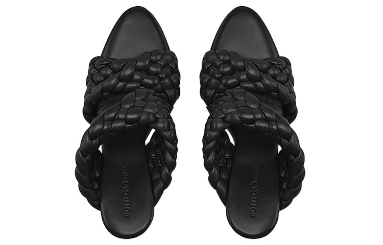 Lookbook (W) Bottega Veneta Curve 'Tenunan Hitam' 618757VBTG01000