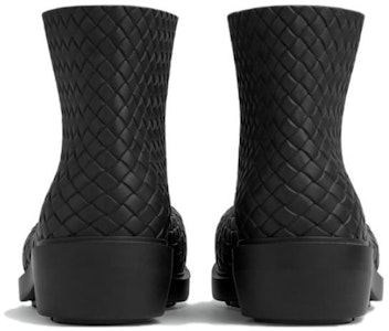 (W) Bottega Veneta But Getah Pemadam Hitam 764422V3OE01000 Lookbook (W) Bottega Veneta But Getah Pemadam Hitam 764422V3OE01000