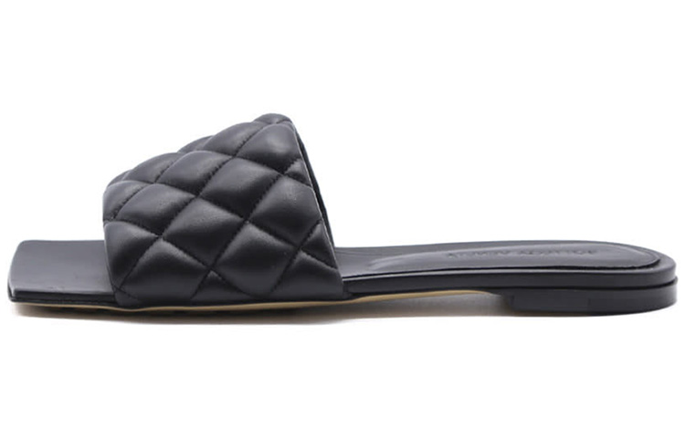 (W) Bottega Veneta Intrecciato Leather Slip-On 'Black Grid'