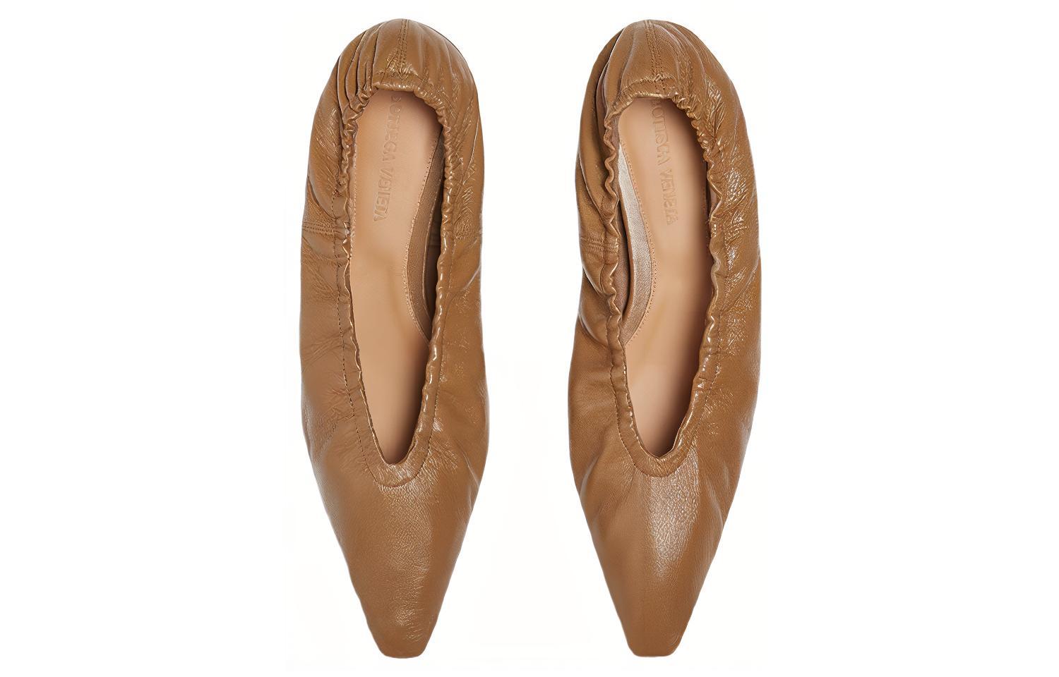 Lookbook (Women) Bottega Veneta Leather Ballet Flat Almond 652273VBP107647