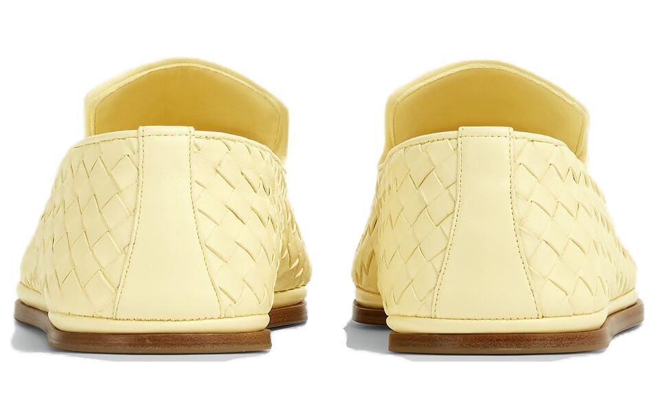 Shop (W) （女性用）ボッテガヴェネタ レザー ラウンドトゥ スリップオン イエロー '快適で多用途なカジュアル' 735982V2ED07138 735982V2ED07138