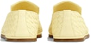Shop (W) Bottega Veneta Kulit Slip-On Hujung Bulat Kuning 'Selesa Serbaguna Kasual' 735982V2ED07138