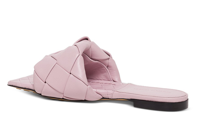 Shop Bottega Veneta 葆蝶家 Lido 露趾 方頭 時尚涼拖 女款 粉色