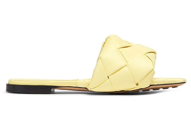 (W) ボッテガヴェネタ リド ナッパ スクエアトゥスライド (イエロー) 608853VBSS07411 Order (W) ボッテガヴェネタ リド ナッパ スクエアトゥスライド (イエロー) 608853VBSS07411