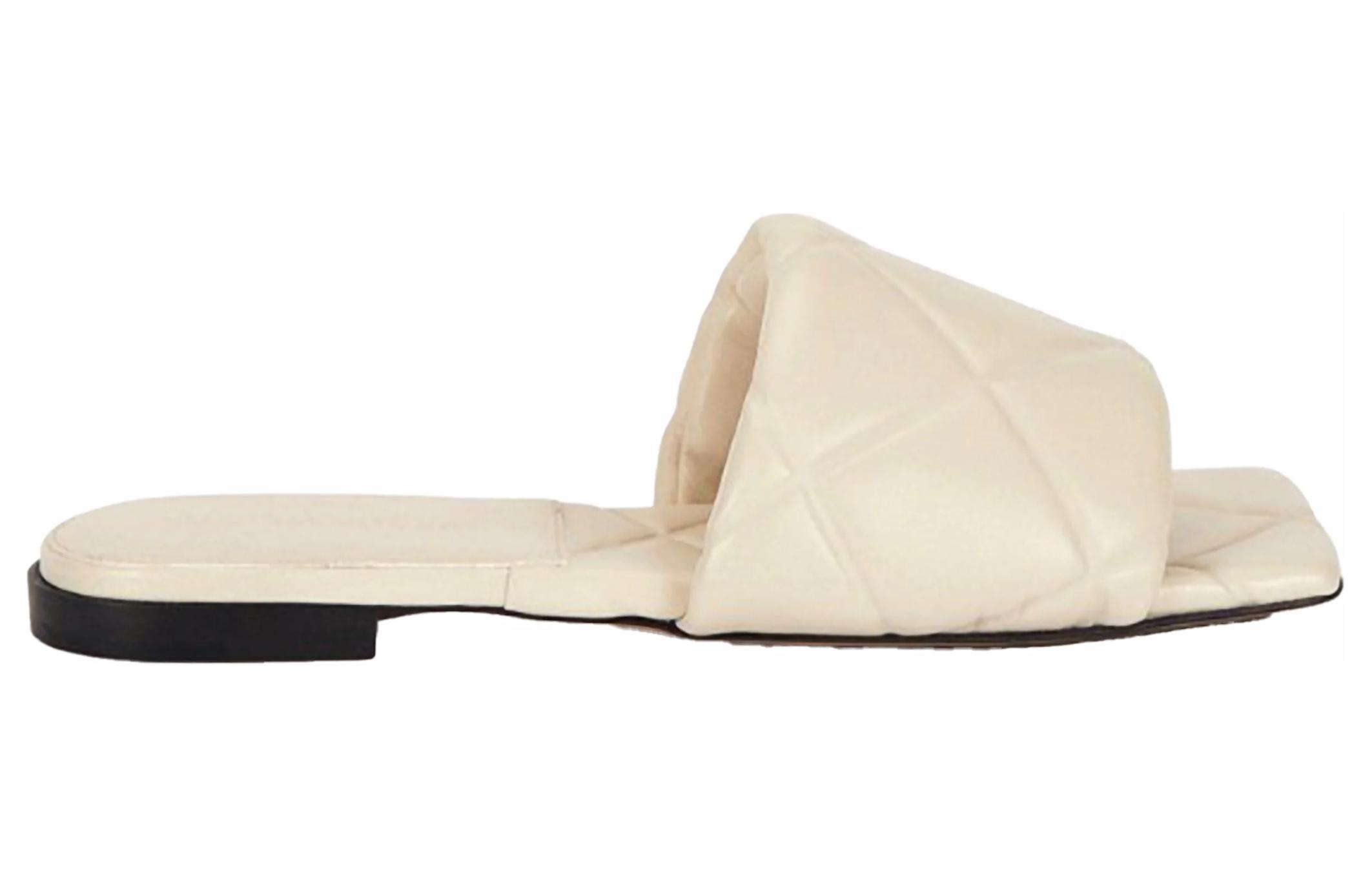 Order (W) Sandal Bottega Veneta Lido Putih 639940VBP309031