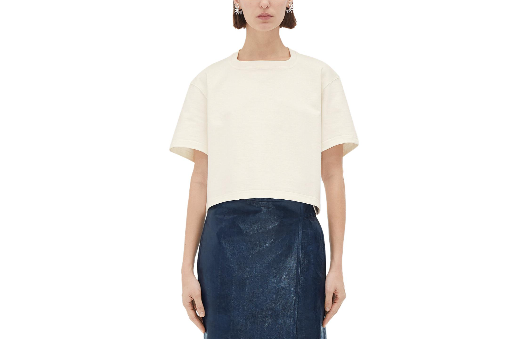 (Women) Bottega Veneta Loose Fit Solid White Short Sleeve T-Shirt 744235VKLZ09071