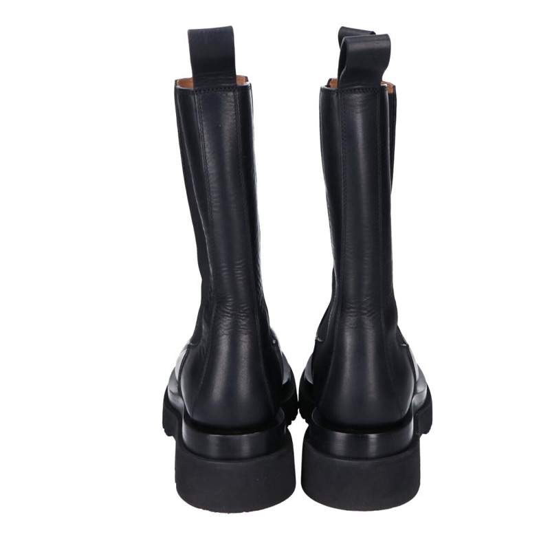 Lookbook Bottega Veneta葆蝶家 Lug BV 厚底煙管 切爾西靴 女款 黑色