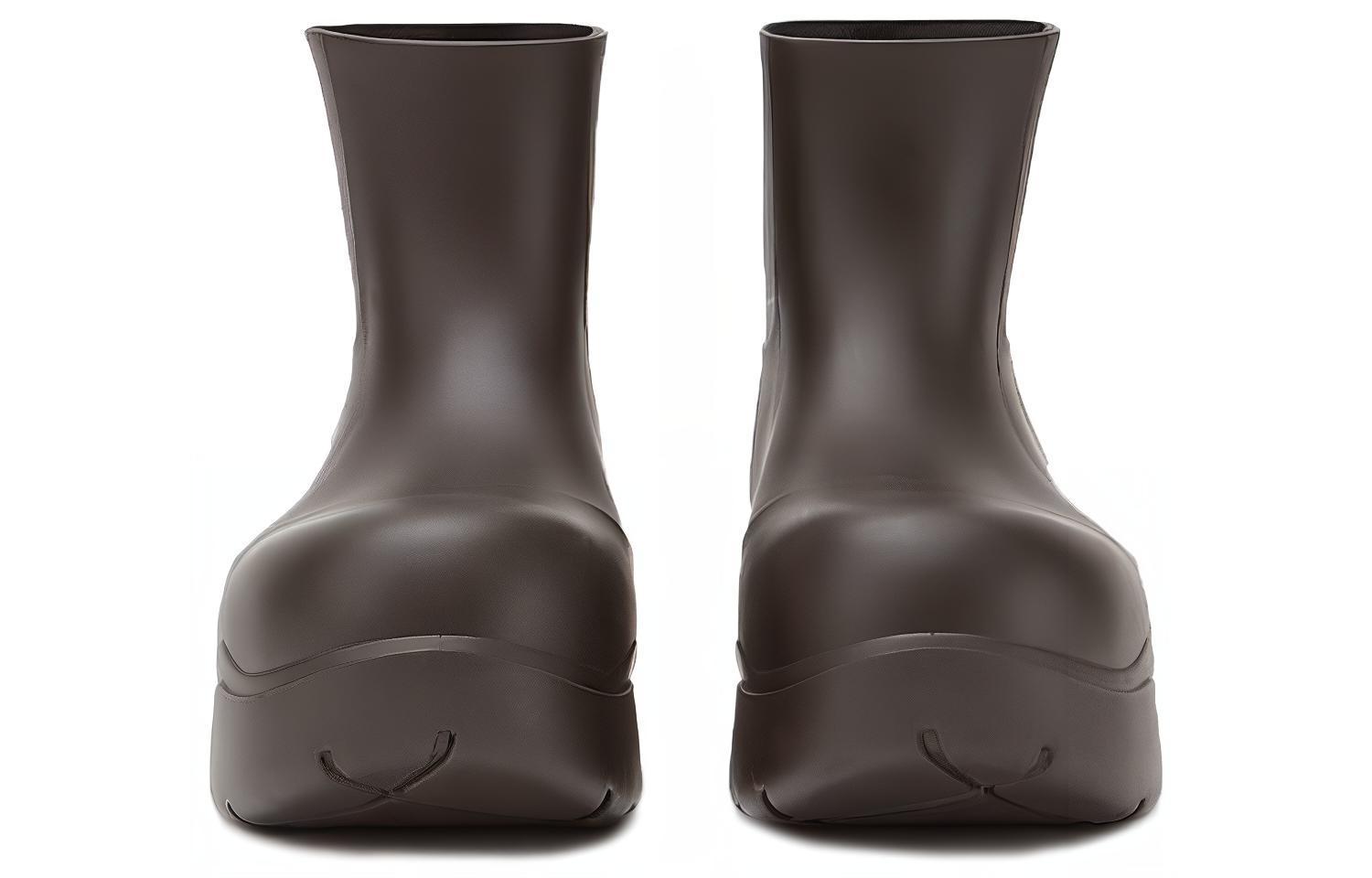 Lookbook (W) 葆蝶家 Puddle '巧克力' 雨靴 640045-V00P0-2113
