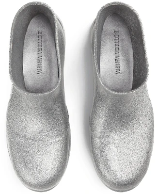 Bottega Veneta葆蝶家 Puddle BV 雨靴 橡膠 閃光 短靴 女款 淺灰 Lookbook Bottega Veneta葆蝶家 Puddle BV 雨靴 橡膠 閃光 短靴 女款 淺灰