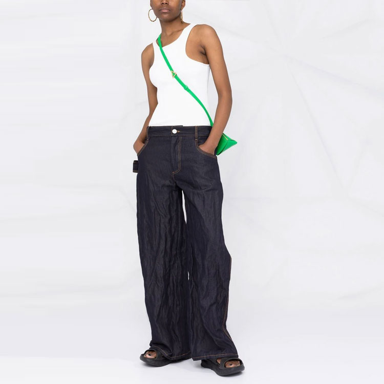 Lookbook (W) ボッテガヴェネタ SS22 ブルー ハイウエスト ワイドレッグ ルーズ ジーンズ. 696629V1VA03399