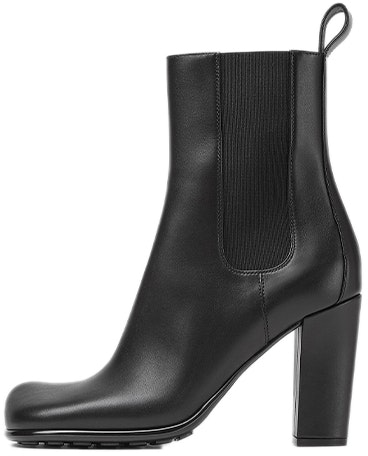 women-bottega-veneta-storm-moulded-toe-leather-chelsea-boot-black-677271-v1-ay-01000