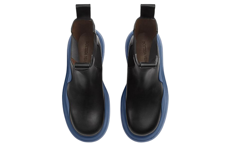 Lookbook (W) 葆蝶家黑色巡航系带靴 630297-VBS50-1759