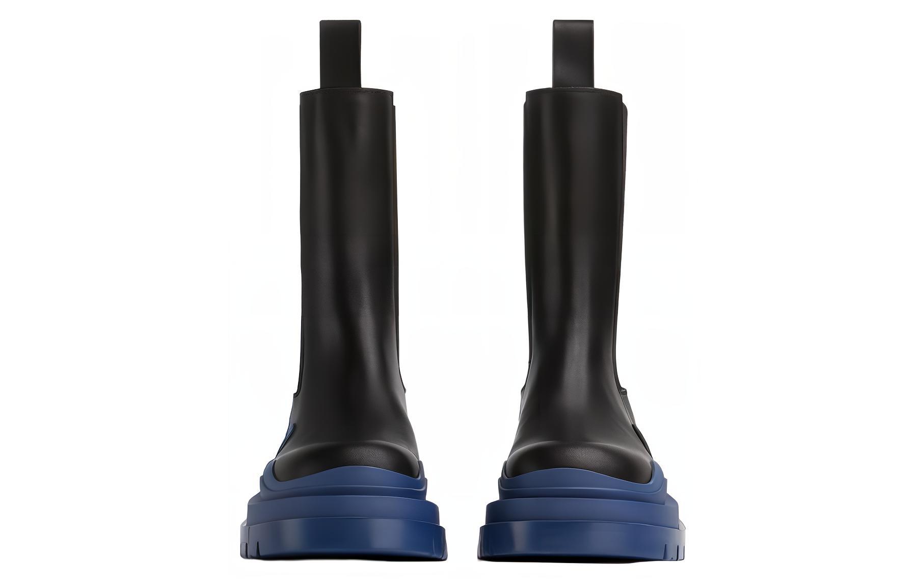 Shop (W) 葆蝶家黑色巡航系带靴 630297-VBS50-1759