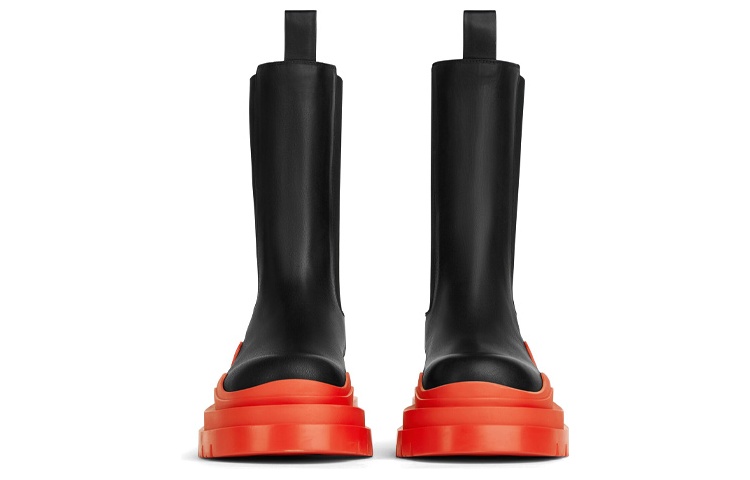 Lookbook Bottega Veneta葆蝶家 皮革 套穿 切爾西靴 女款 黑紅