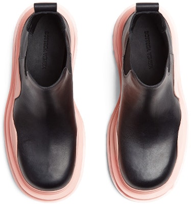 (W) 葆蝶家 Tire 短靴 '黑粉' 630300VBS501276 Lookbook (W) 葆蝶家 Tire 短靴 '黑粉' 630300VBS501276