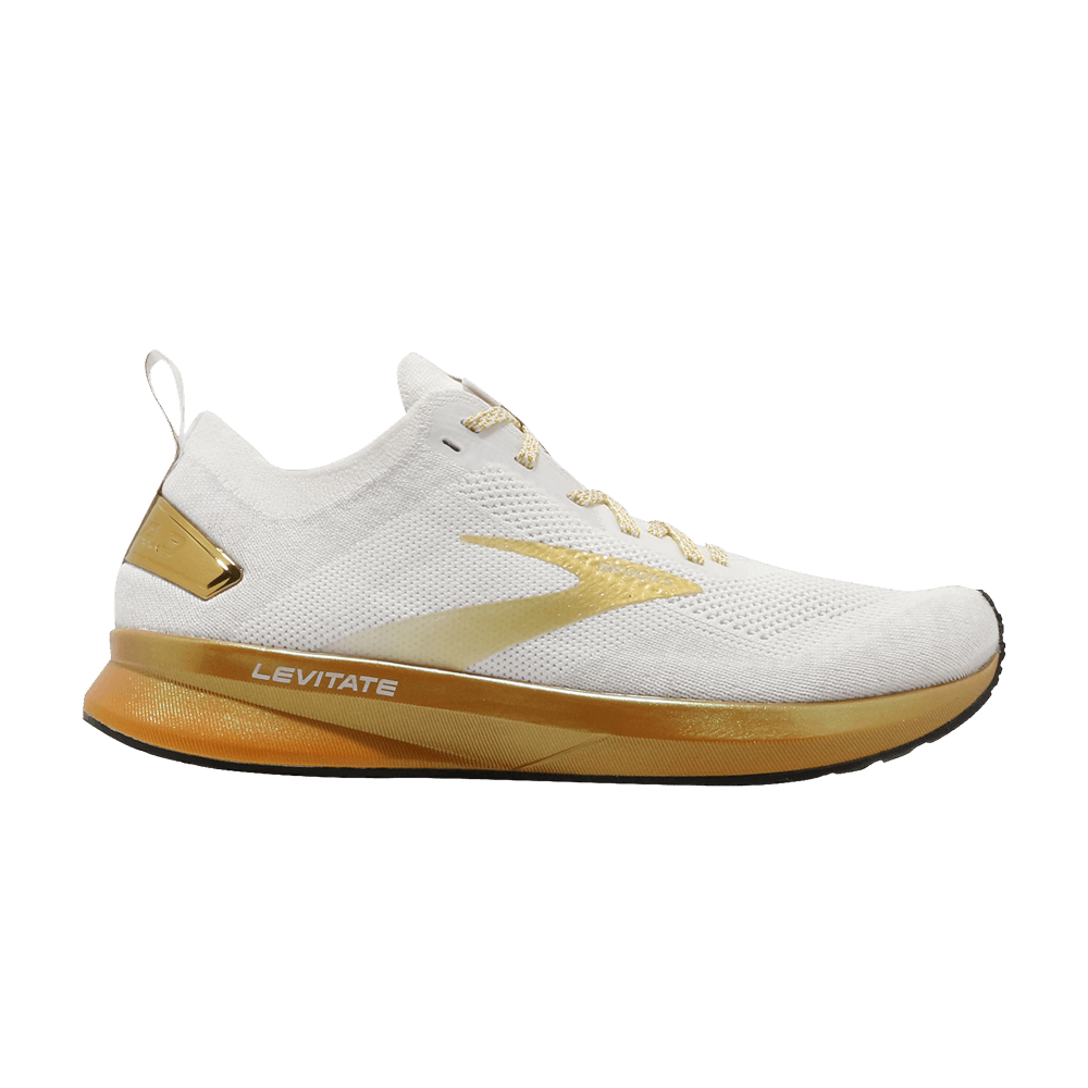 (Women) Brooks Levitate 4 'White Gold'  120335-1B-102