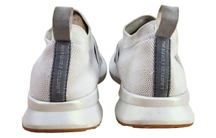 Lookbook (W) Brooks Levitate 4 LE 'Putih Perak' 120347-1B-132