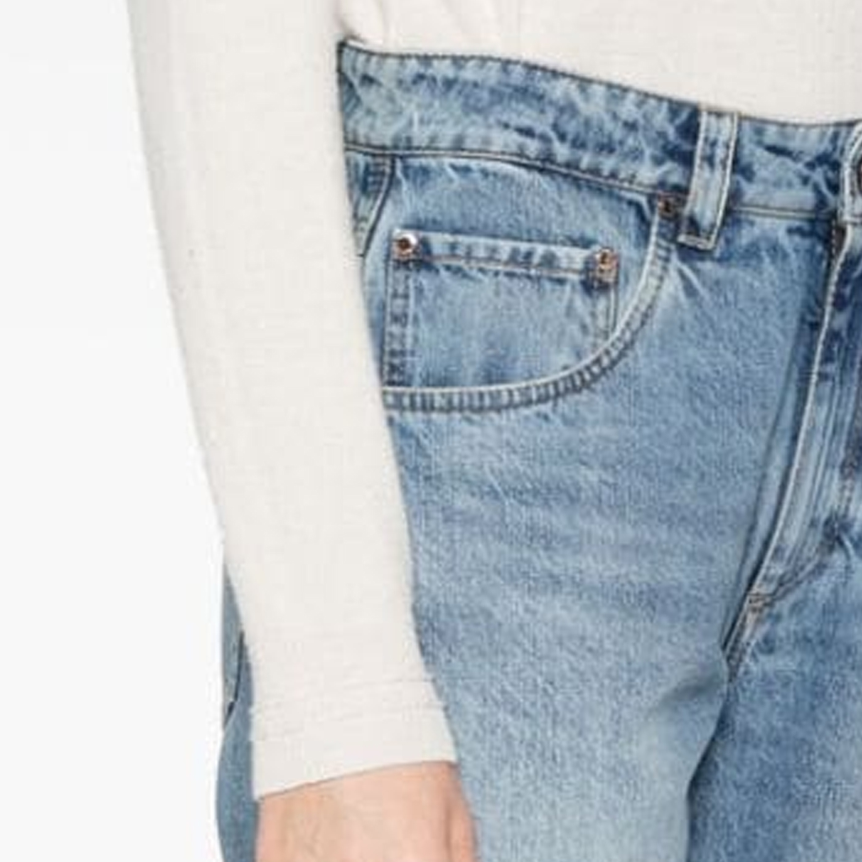 Details for (W) 布鲁内罗库奇内利标志浅蓝色锥形九分牛仔裤 MA095P5847-C8990