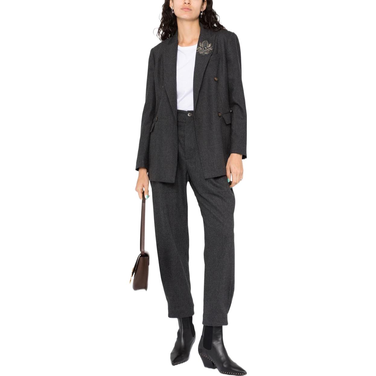 Lookbook (W) Brunello Cucinelli FW22 灰色雙排扣西裝外套搭配花卉細節 MB0802224C001