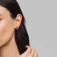 Shop (Women) BUCCELLATI 18K Gold Earrings for Women - Solid Color Design Gold JAUEAR017810