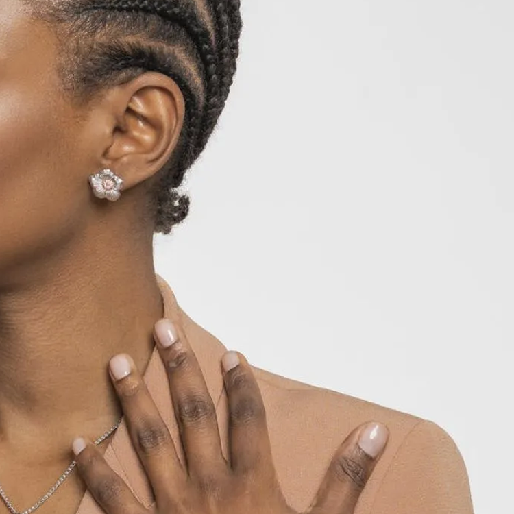 Details for (W) BUCCELLATI Blossoms Gardenia 925純銀鑲鑽石女性耳環. JAGEAR012277