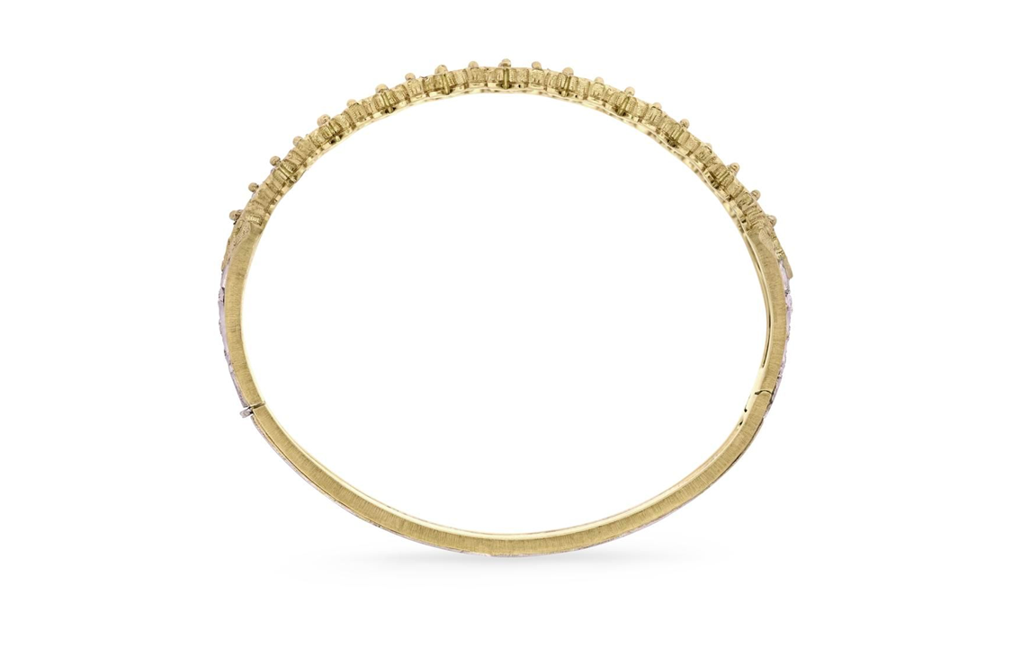 Shop (W) BUCCELLATI ROMBI 鑽石18K金鏤空手鐲 - 金色. JAUBRA012616