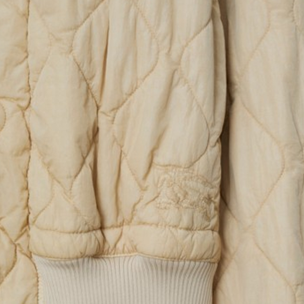 Shop (W) 버버리 베이지 퀼팅 싱글 브레스티드 코튼 재킷. 80811181