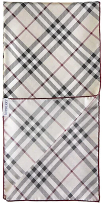 (W) 버버리 베이지 스트라이프 체크 실크 스카프. 8095223A1450 Lookbook (W) 버버리 베이지 스트라이프 체크 실크 스카프. 8095223A1450