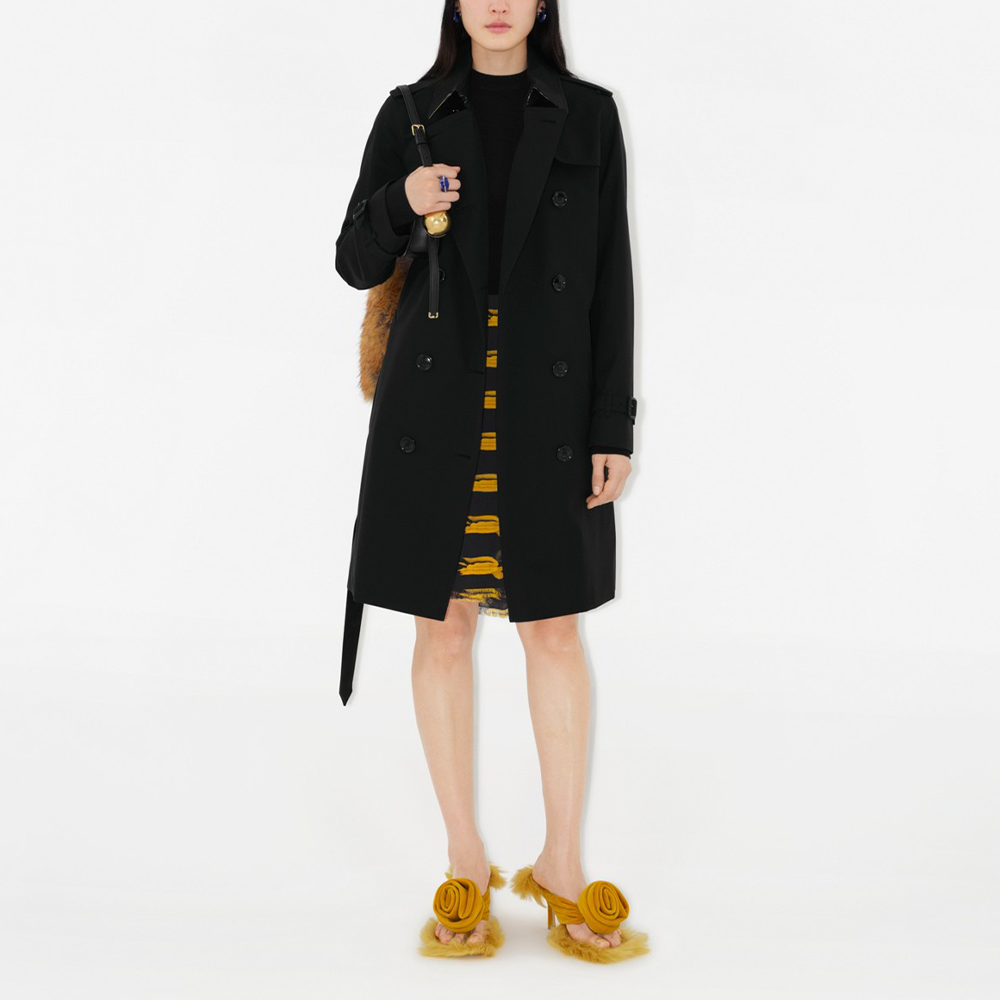 (Women) Burberry  Black Double-Breasted Trench Coat with Check Collar FW22. 80592431 圖 5