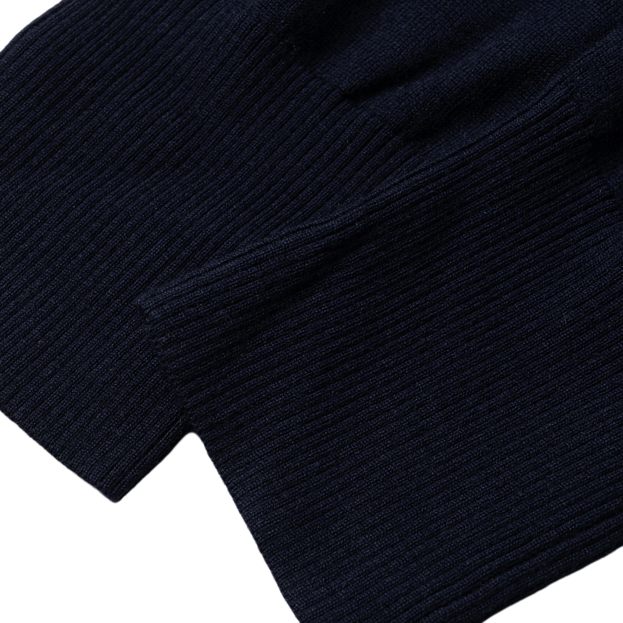 Sizing (Women) Burberry  Black Jacquard Knit Logo Crewneck Sweater. 40580091