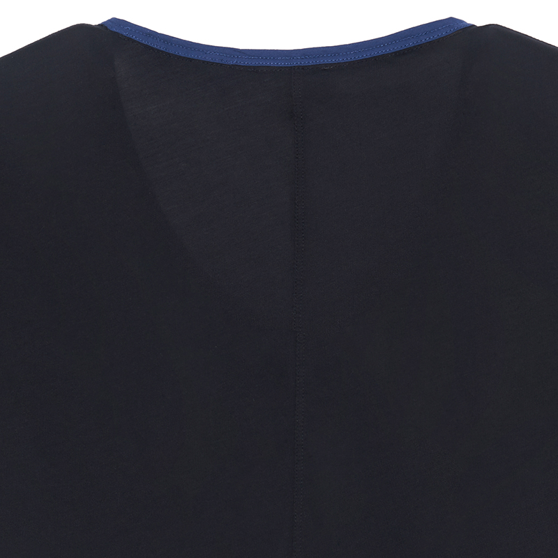 (Women) Burberry  Black V-Neck T-Shirt with Embroidered Horse Logo. 80355991 圖 6