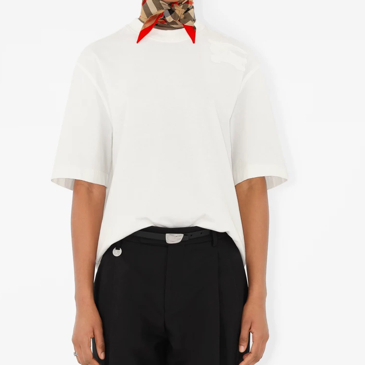 (Women) Burberry  Check Print Tapered Silk Scarf in Khaki. 80881361 圖 4