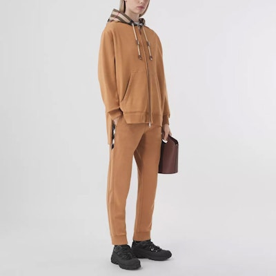 (W) Burberry Colorblock Check Knit Jogger Sweatpants Beige Seluar Santai 80460571 Lookbook (W) Burberry Colorblock Check Knit Jogger Sweatpants Beige Seluar Santai 80460571