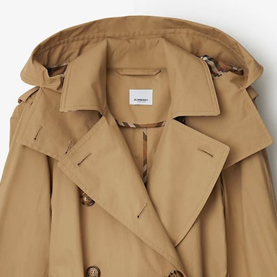 (W) Burberry Jaket Trench Double-Breasted dengan Hoodie Lepas Pasang Beige. 80842521 Details for (W) Burberry Jaket Trench Double-Breasted dengan Hoodie Lepas Pasang Beige. 80842521