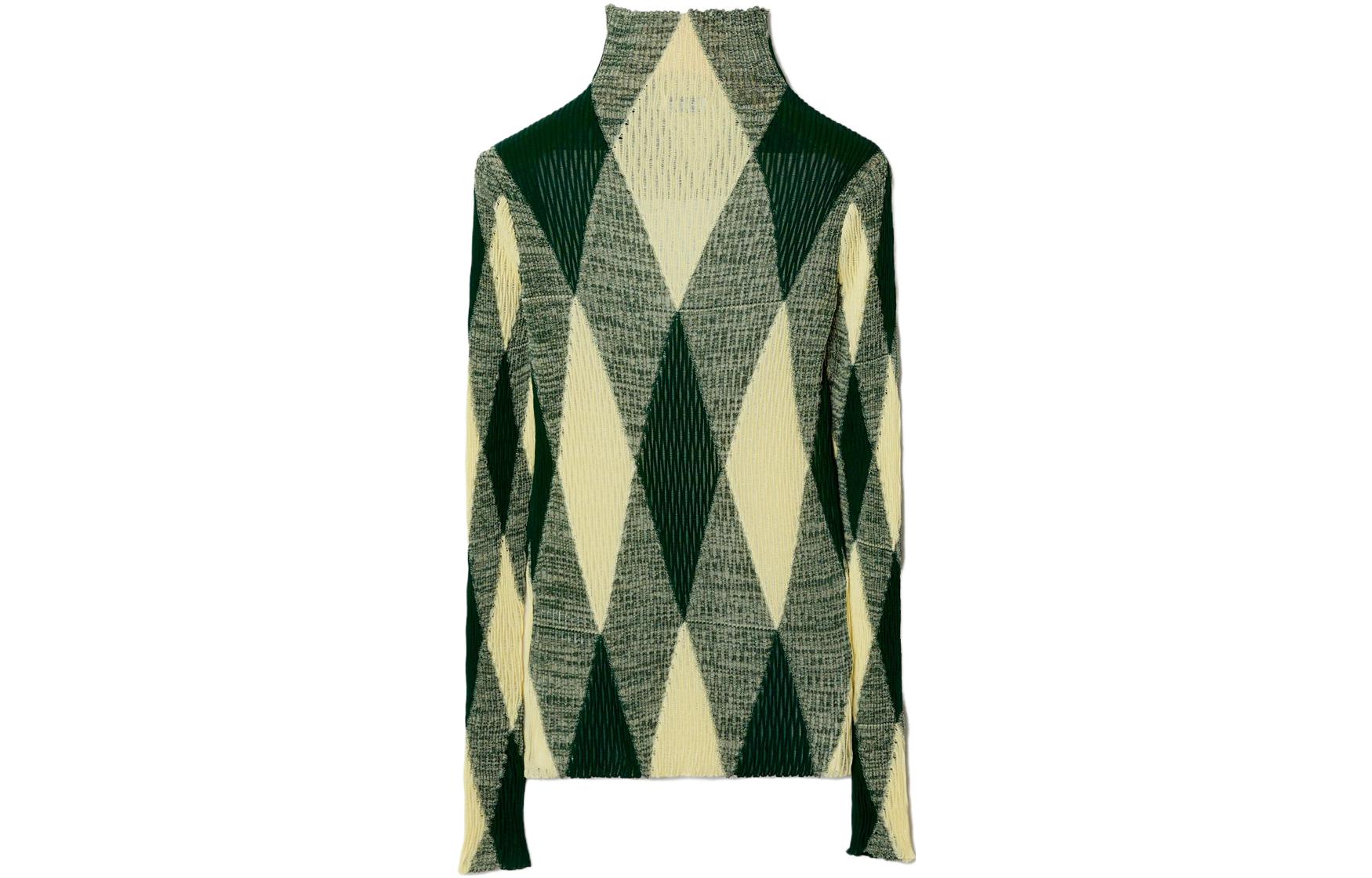 Lookbook (W) 버버리 다이아몬드 패턴 터틀넥 슬림핏 긴팔 니트 스웨터 80810461