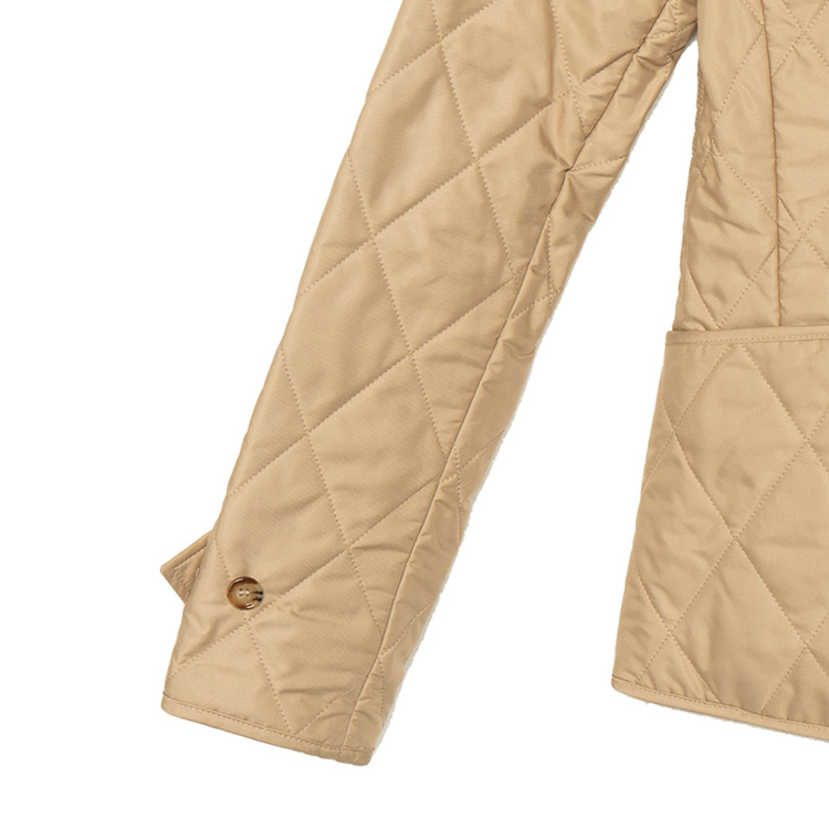 (Women) Burberry  Diamond Quilted Jacket with Buckle Collar in New Khaki. 80498681 圖 8