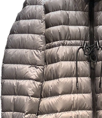 (Women) Burberry Down Jacket with Hood, Zipper, Drawstring Waist, Long Sleeves. 80733121 5